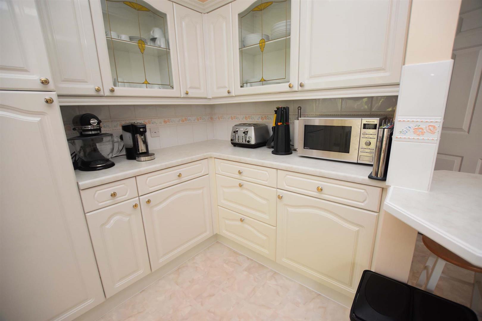 Lamplighters Close, Hempstead, Gillingham Harrisons Reeve Rainham